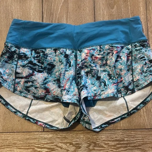 lululemon athletica Teal and Patterned Women's Athletic Shorts - Picture 1 of 4